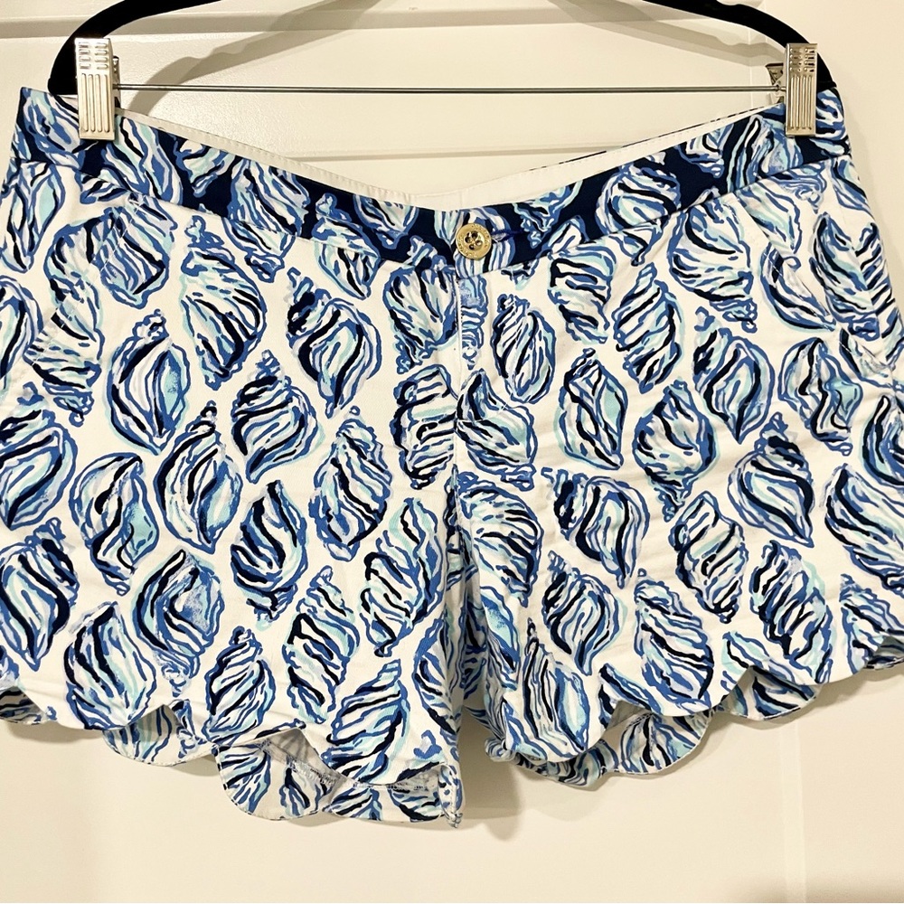 Shell Lilly Pulitzer shorts